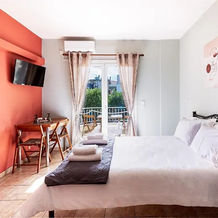 Eagle'S Nest - 'Bella' Studio Flat Aígio Exteriér fotografie